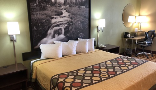 Standard Room, 1 King Bed