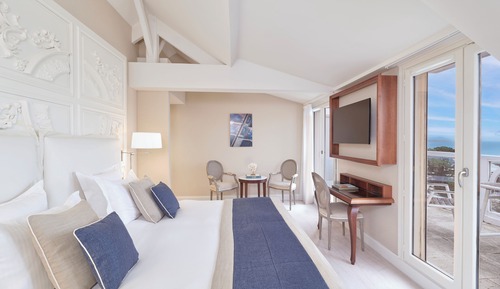 Junior Suite, 1 Double Bed, Sea View