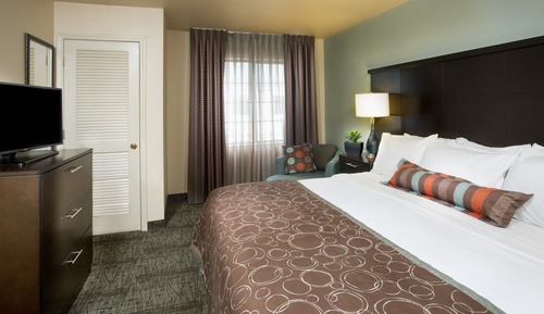 Suite, 2 Bedrooms (1 King, 1 Queen Bed)