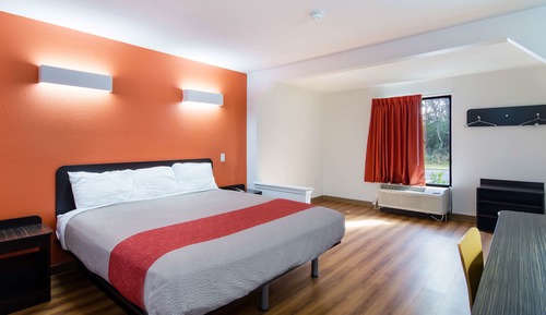 Standard Room, 1 King Bed, Smoking