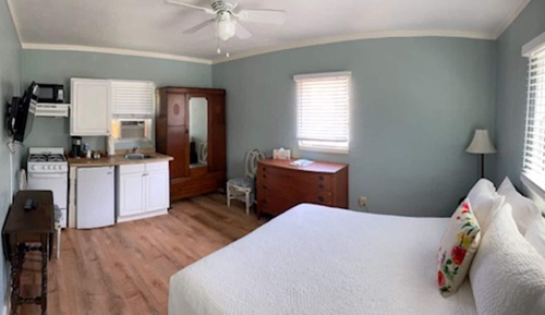 Standard Studio, 1 Queen Bed