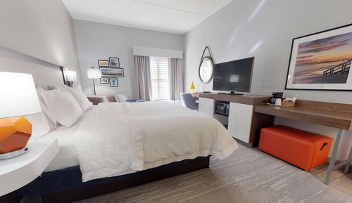 Deluxe Room, 1 King Bed with Sofa bed, Non Smoking