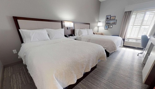 Room, 2 Queen Beds, Non Smoking