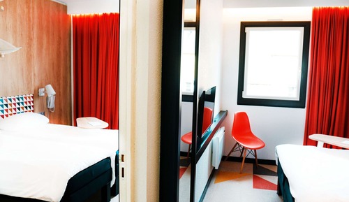 Standard Suite, 2 Double Beds, Connecting Rooms