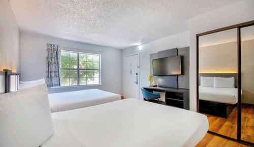 Standard Room, 2 Double Beds, Accessible, Non Smoking