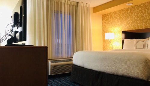 Suite, 1 King Bed with Sofa bed, Non Smoking