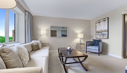 Junior Suite, 1 Queen Bed (Premier)