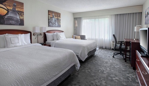 Room, 2 Queen Beds, Non Smoking (Hearing Accessible)