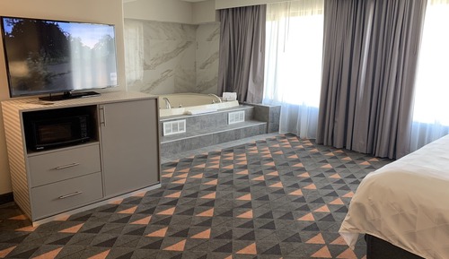 Standard Room, 1 King Bed, Jetted Tub