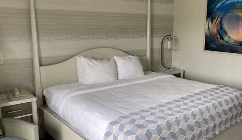 Deluxe Room, 1 King Bed, Non Smoking