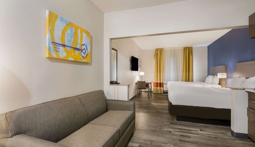 Suite, Multiple Beds, Non Smoking (Efficiency)