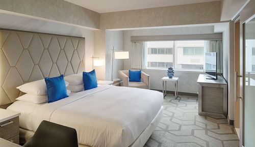Premium Suite, 1 King Bed