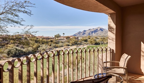 Deluxe Room, 1 King Bed, Golf View