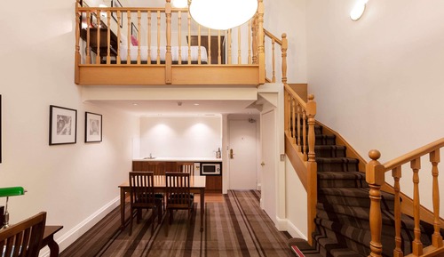Deluxe Loft, 1 King Bed
