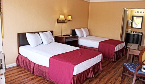 Economy Room, 2 Double Beds