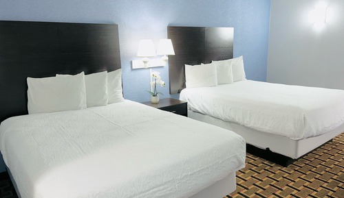 Standard Room, 2 Queen Beds, Non Smoking