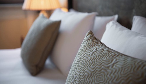 Grand Room, Lake View (Grand Deluxe)