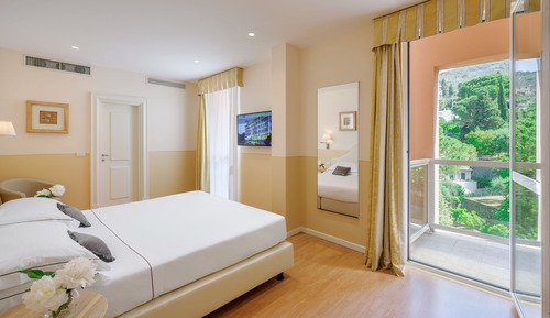 Double Room, Park View (Prestige)
