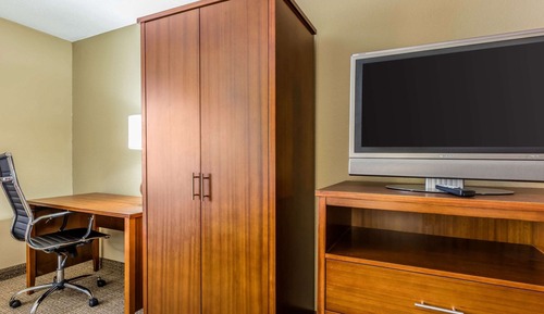 Standard Room, 2 Queen Beds, Non Smoking