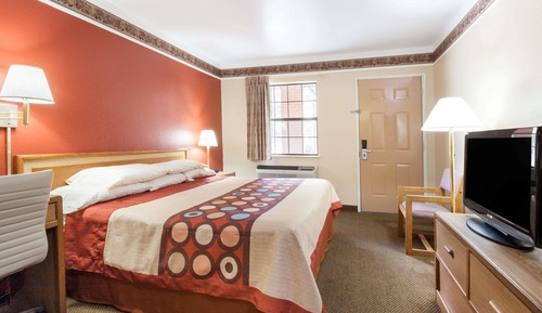 Standard Room, 1 King Bed