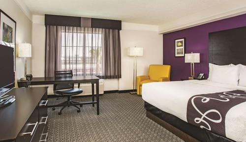 Room, 1 King Bed, Non Smoking
