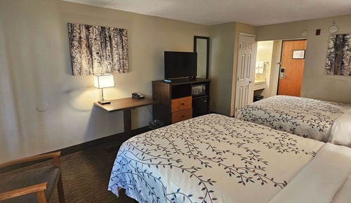 Room, 2 Queen Beds, Non Smoking