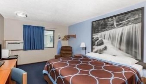 Standard Room, 1 King Bed, Non Smoking, Ground Floor