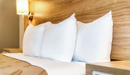 Room, 1 King Bed, Non Smoking (Upgrade)