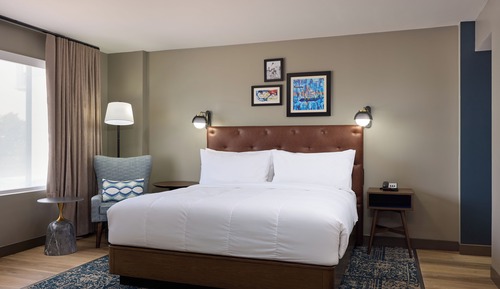 Room, 1 King Bed (Mobility/Hearing Accessible, Tub)
