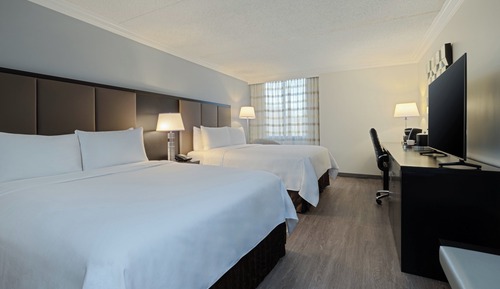 Club Room, 2 Queen Beds (Premium)
