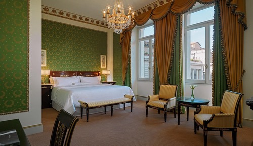 Deluxe Room, 1 King Bed