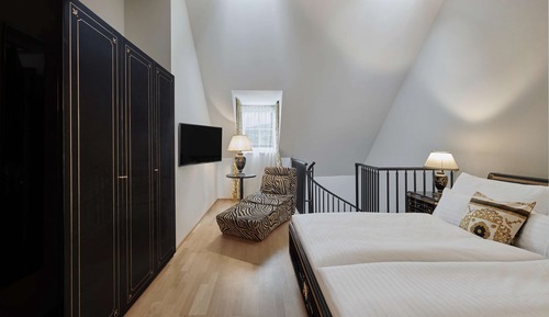 Signature Suite