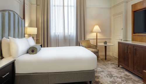 Premier Room, 1 Queen Bed