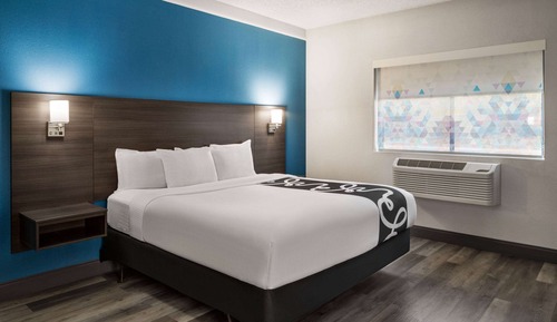 Room, 1 King Bed, Accessible, Non Smoking
