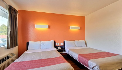 Deluxe Room, 2 Double Beds, Non Smoking, Refrigerator