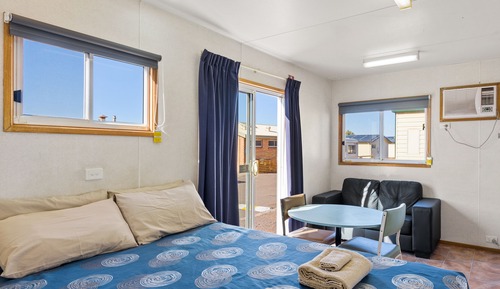 Economy Studio Cabin