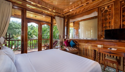 Deluxe Twin Room, Partial Ocean View (5 Meters From The Beach)