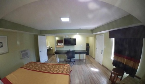Deluxe Room, 1 King Bed, Non Smoking