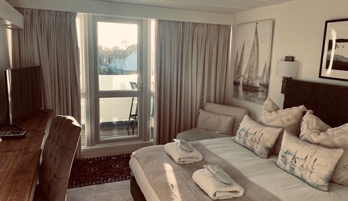 Superior Double Room, 1 King Bed, River View