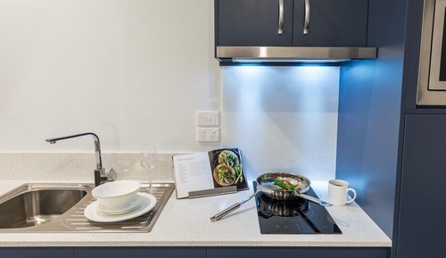 Family Suite, Multiple Beds, Kitchenette, Courtyard Area