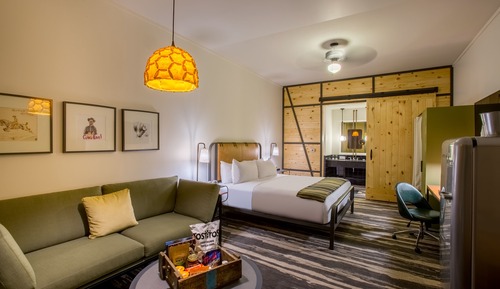 Deluxe Room, 1 King Bed