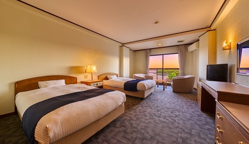 Standard Twin Room with Bath, Non-Smoking