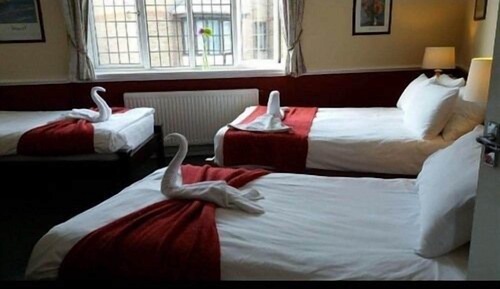 Triple Room, Private Bathroom (Across the Hall)