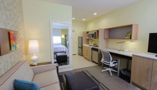 Studio Suite, 1 King Bed, Non Smoking