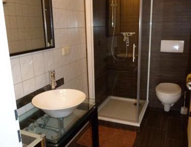 One-Bedroom Apartment with Balcony