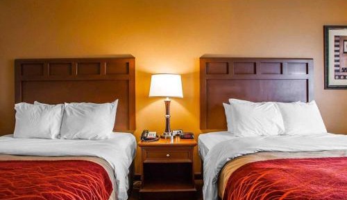 Queen Room with Two Queen Beds - Non-Smoking
