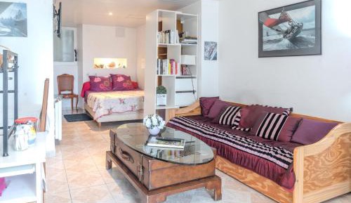 Superior One-Bedroom Apartment