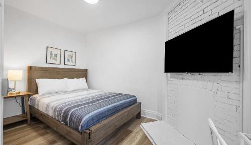 Queen Room with Shared Bathroom