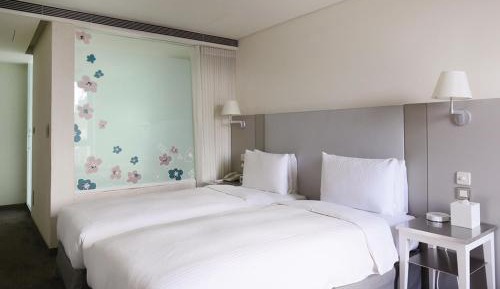 Elite Twin Room
