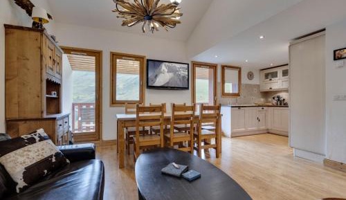 Apartment (8 Adults)